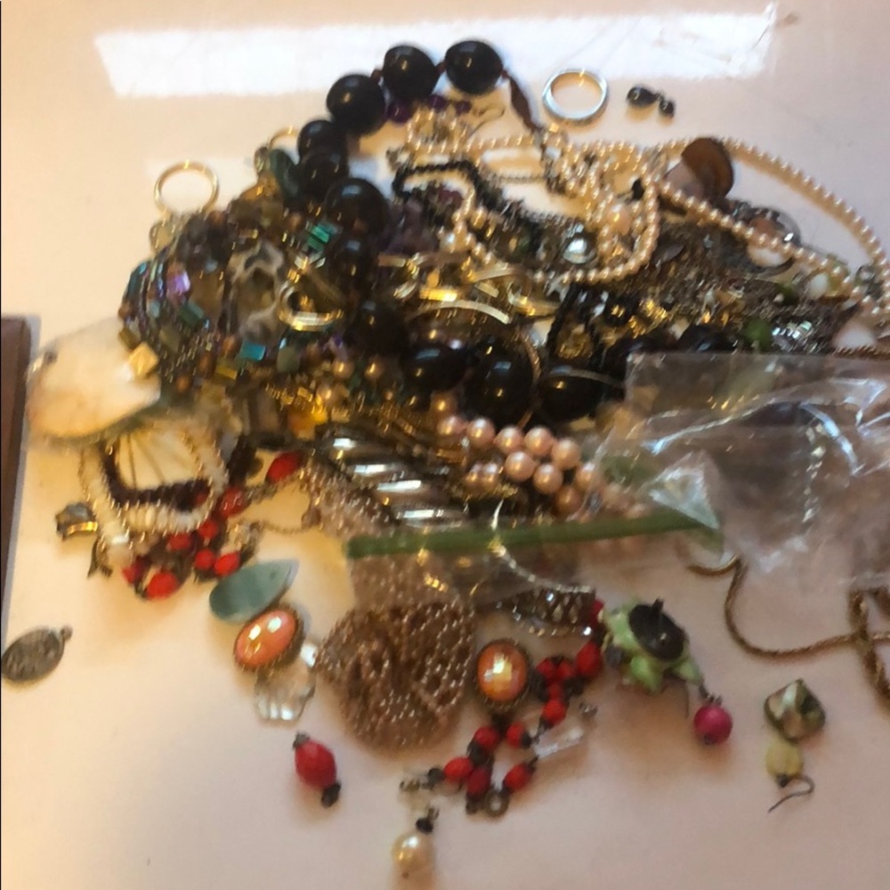 Necklaces - Picture 3 of 5